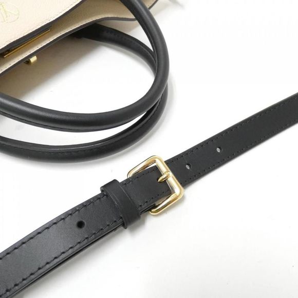 Louis Vuitton Monogram On My Side Bag - Picture 4 of 6